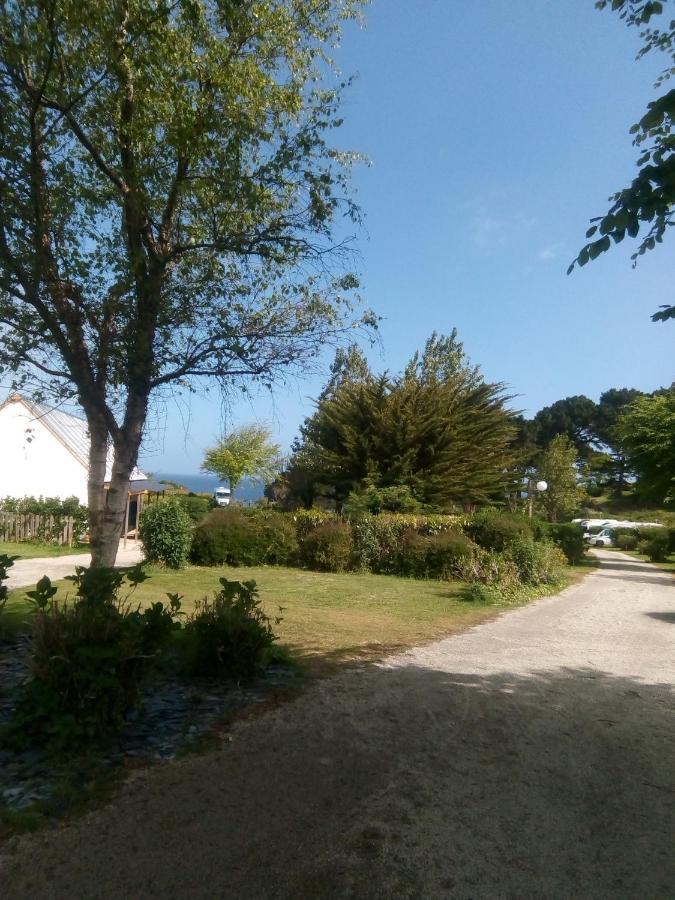 Aire De Camping Car, Caravane, Tente Emplacement Nu Avec Electricite Petit Camping Hotel Plestin-les-Grèves Eksteriør billede