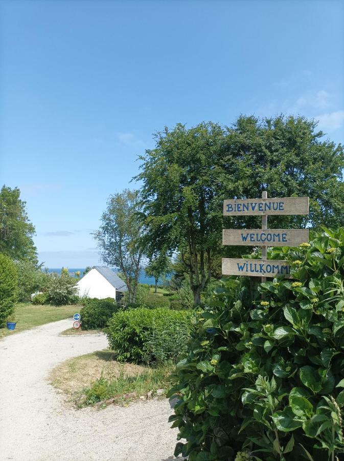 Aire De Camping Car, Caravane, Tente Emplacement Nu Avec Electricite Petit Camping Hotel Plestin-les-Grèves Eksteriør billede